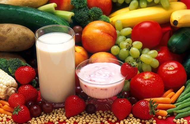 水果酸奶沙拉减肥法，如何自制水果酸奶沙拉